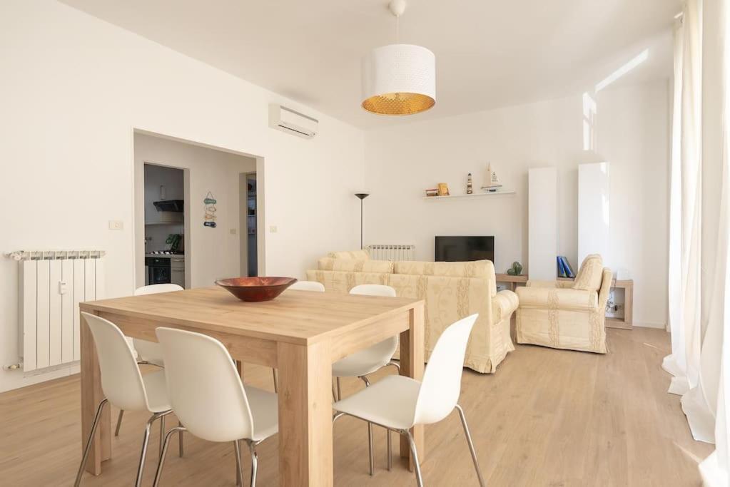 Appartamento Viareggio Centro Buitenkant foto